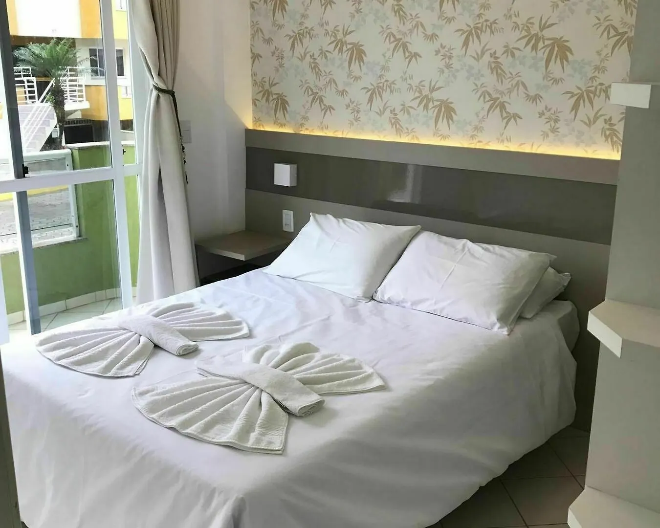 Apart-Hotel Brisa Do Mar Bombinhas 2*,  Brazil
